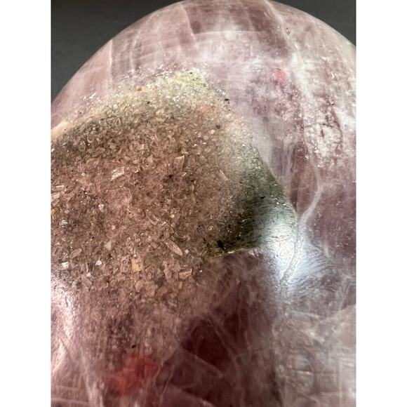 Rare purple anhydrite with epidote polished freeform crystal - Picture 12 of 15